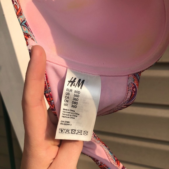 Fun swim top - Picture 5 of 5